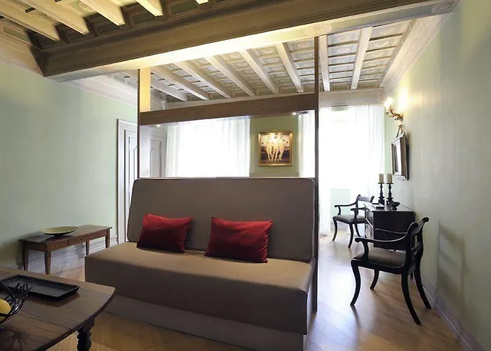 Sangallo - Residenze Romanae Affittacamere 3*