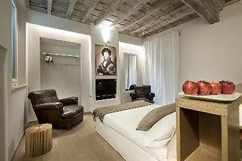 Sangallo - Residenze Romanae Affittacamere 3*