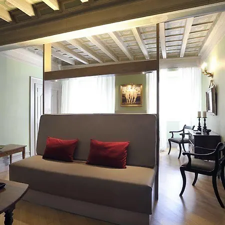Sangallo - Residenze Romanae Affittacamere 3*